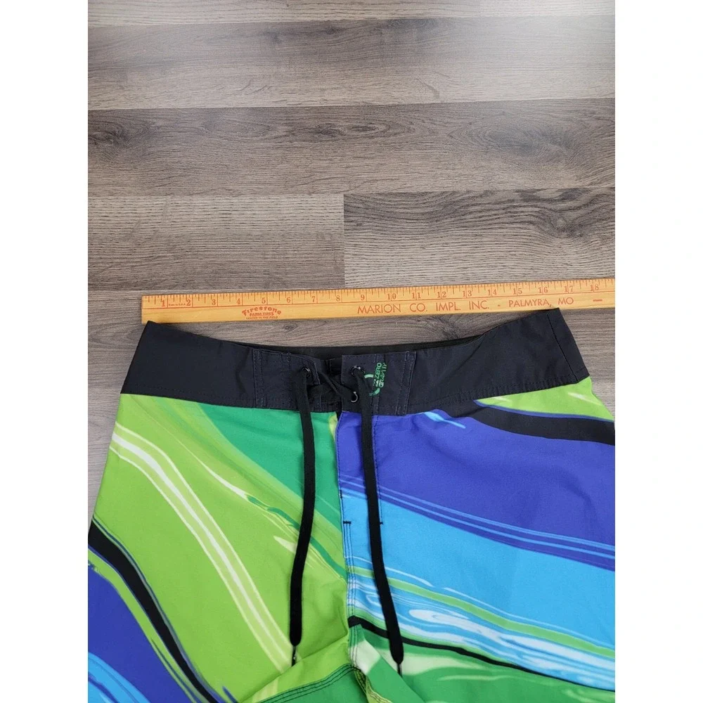 Billabong Swim Trunks Size 33 Green Drawstring Casual Shorts Beach Surf Pocket